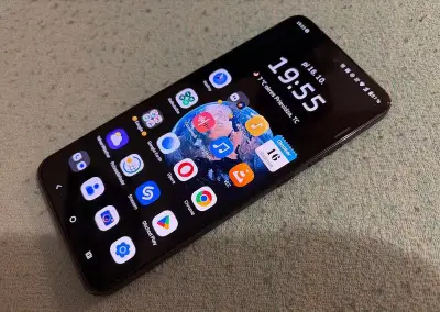 Motorola Edge 60 Neo 256GB, Šedý