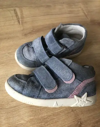 Superfit topánky 22