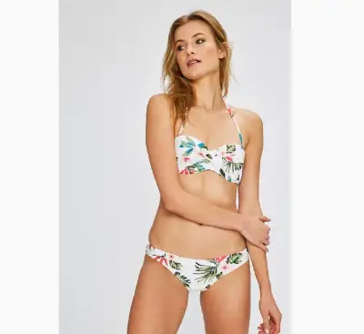 Kvetované bikiny