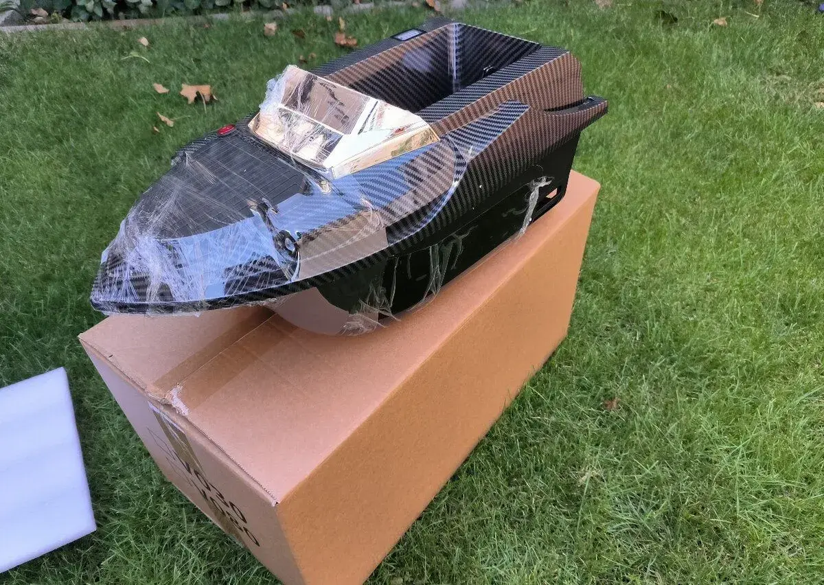 Zavážacia loďka V080 GPS + SONAR 800m 3kg