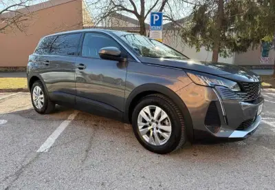 Peugeot 5008 – 2021, 171 000 km