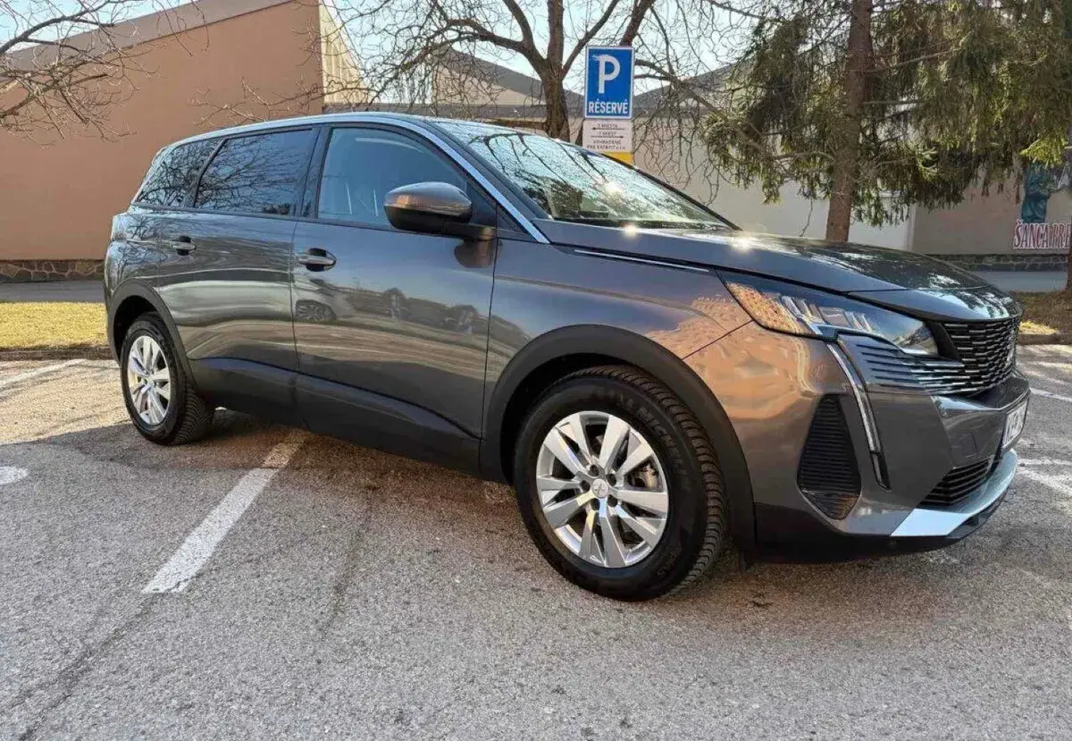 Peugeot 5008 – 2021, 171 000 km