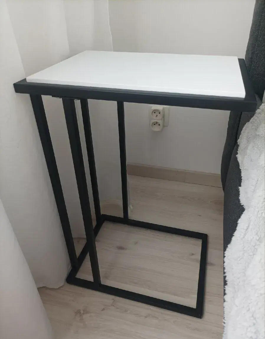 2x čierno-biely príručný/nočný stolík - kovový