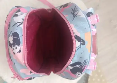 Školskú tašku Topgal s motívom pandy
