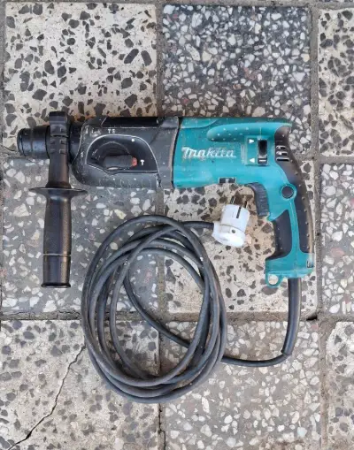 Vŕtacie kladivo príklepová vŕtačka makita hr2470