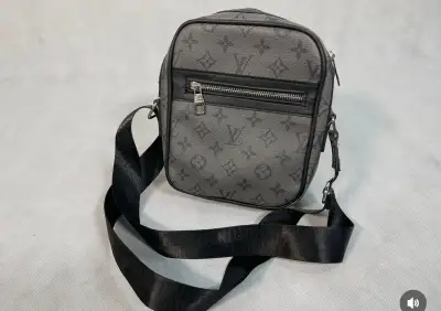 Louis Vuitton Waist Bag LV