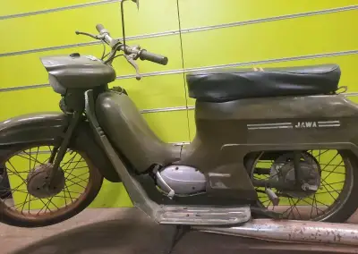 Jawa 20 nalezovy stav,plne funkcny. Vojenska verzia.