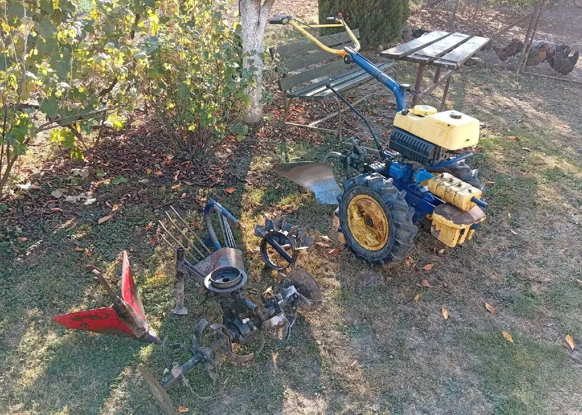 Malotraktor agzat