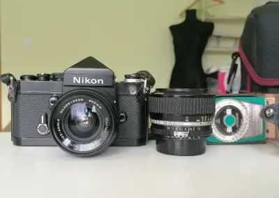 Nikon F2 + 1,2/50 Nikkor + Vivitar 2/28