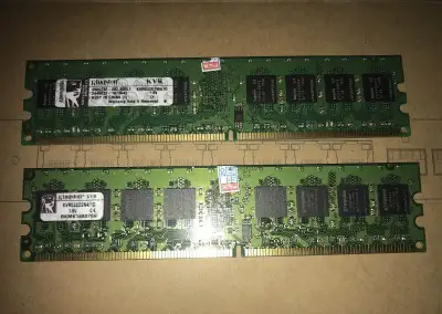RAM moduly Kingston 2x 1GB DDR2 533MHz