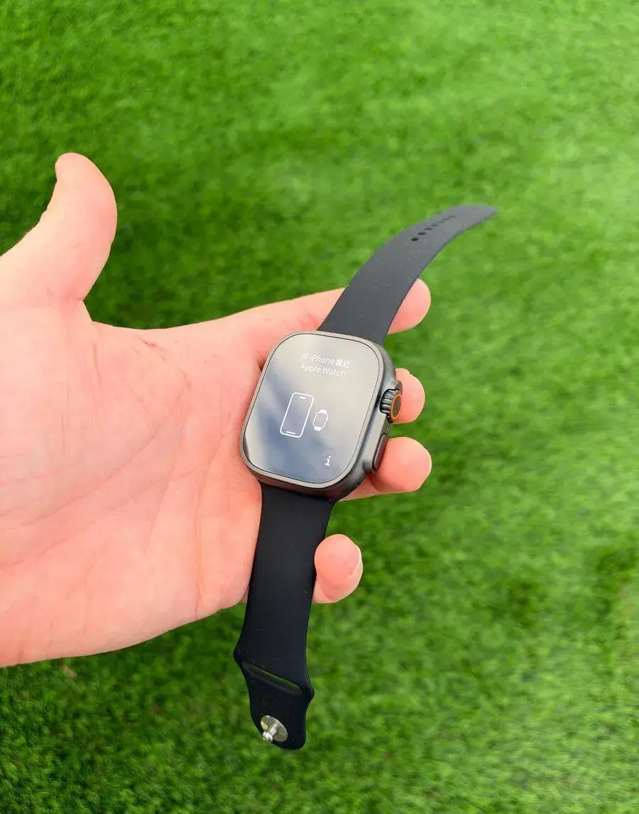 Nové Apple Watch Ultra 3 49mm, Series 11 46mm, Ultra 2
