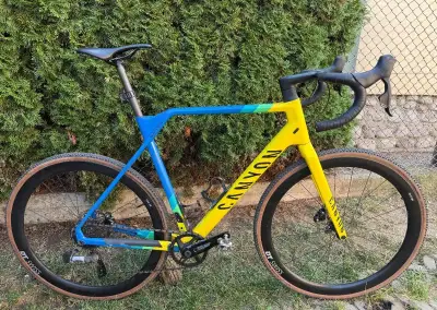 Canyon inflite CF SL