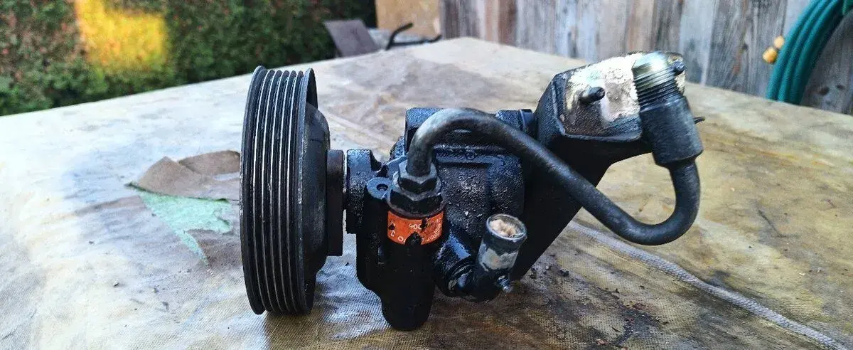 Servo čerpadlo Alfa Romeo