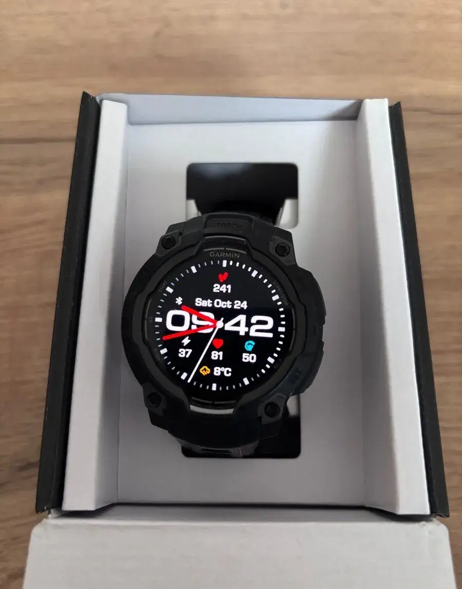 Garmin Instinct 3 45 mm AMOLED Black/Black band