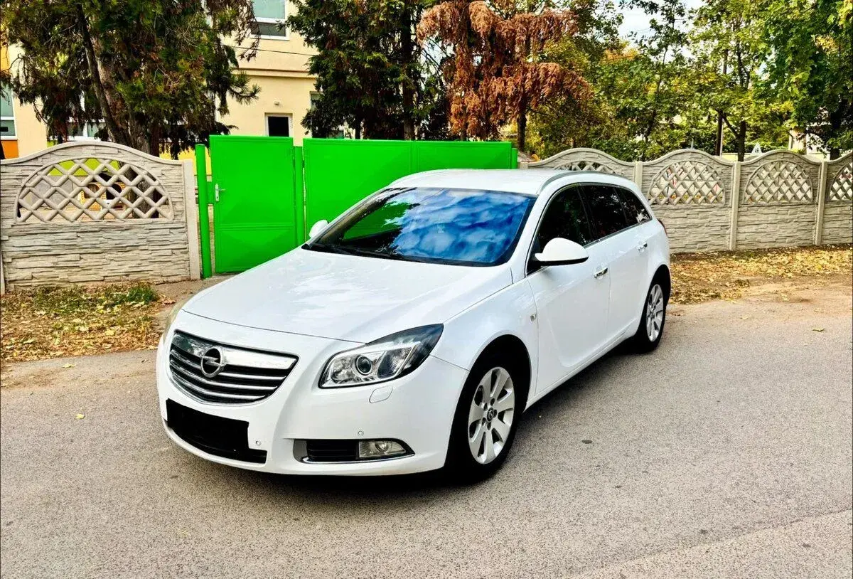 Opel Insignia – 2013, 182 000 km
