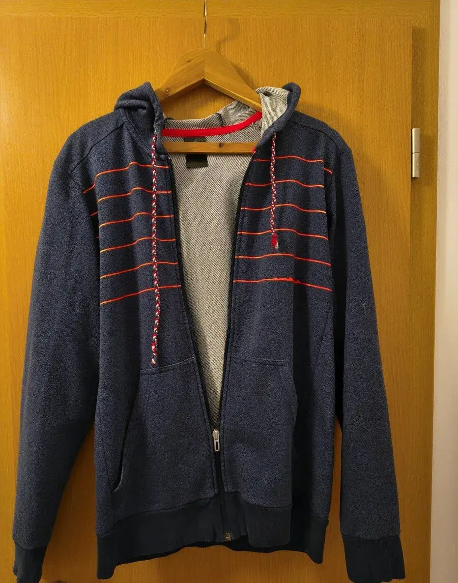 Tenšia Adidas mikina