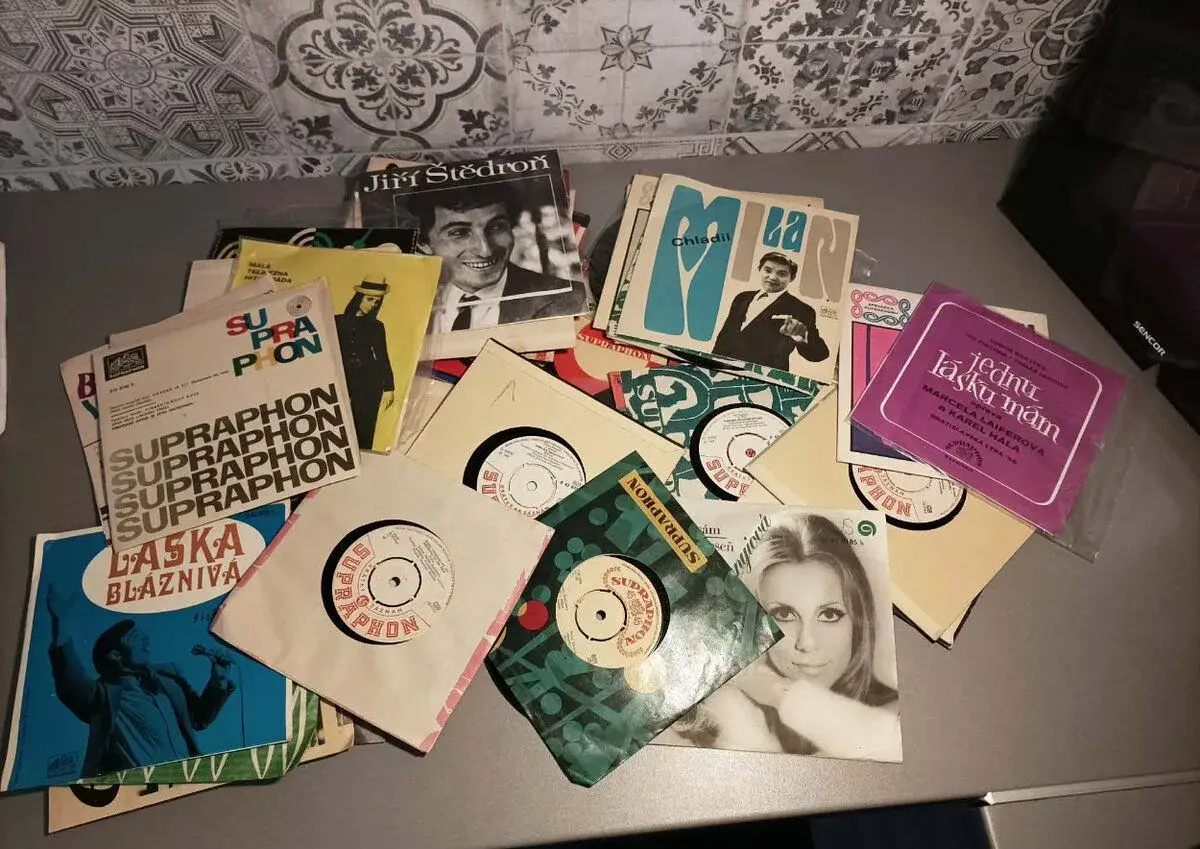 Staré platne s krátkym záznamom