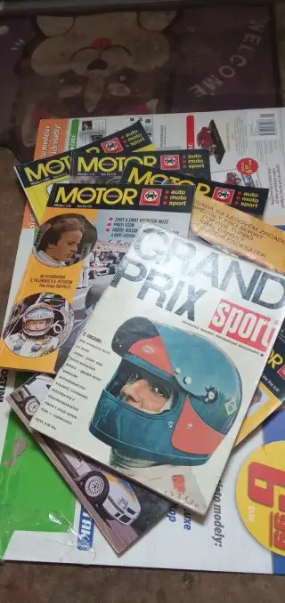 Na predaj časopisy motor Plus prílohy