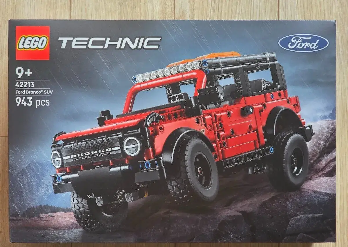 Lego Technic 42213 SUV Ford Bronco