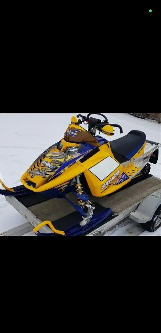 Ski doo mxz600 rs