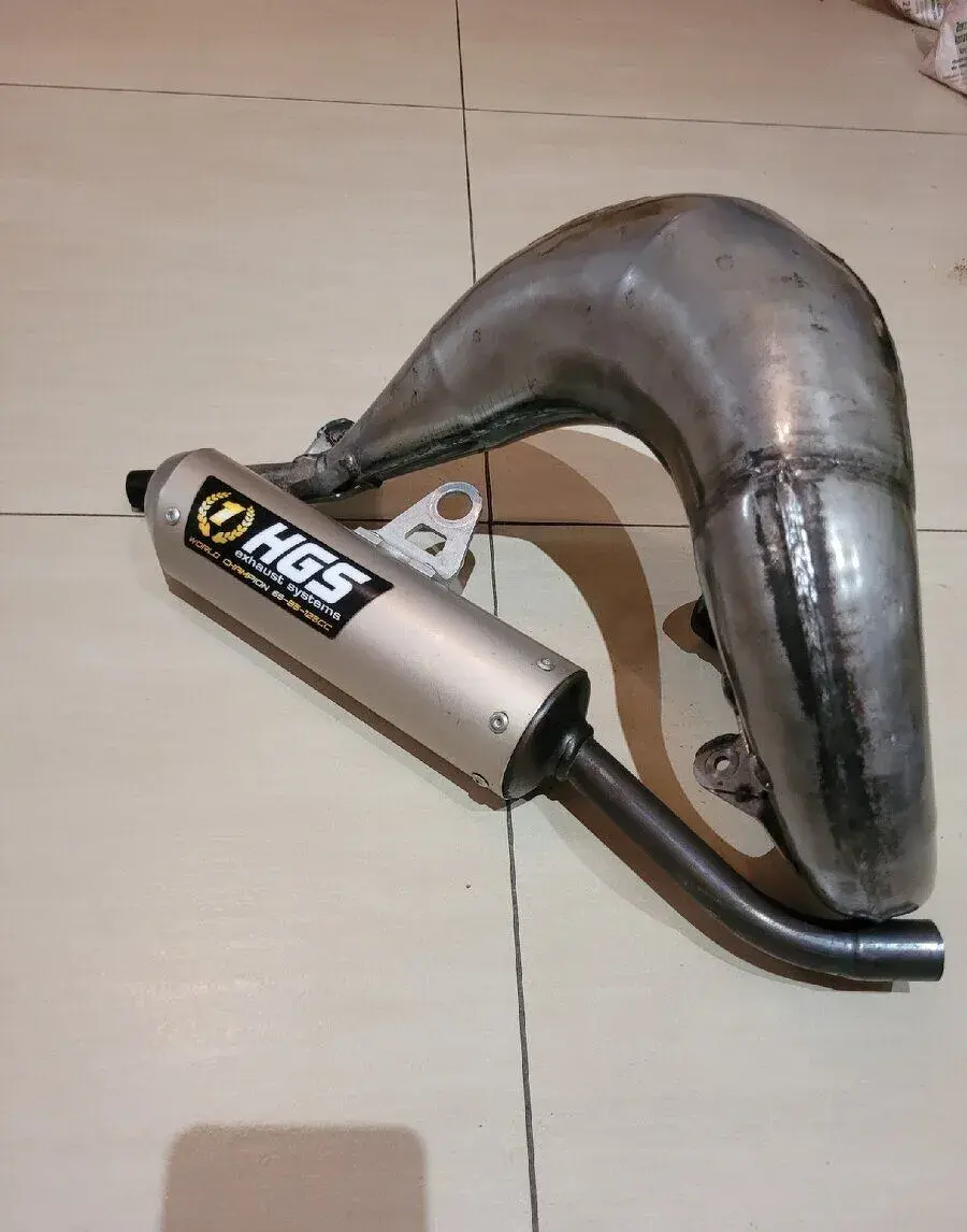 HGS koleno vyfuku a koncovka na KTM SX 85