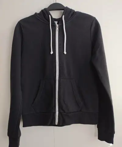 Dámska čierna mikina na zips s kapucňou (H&M)