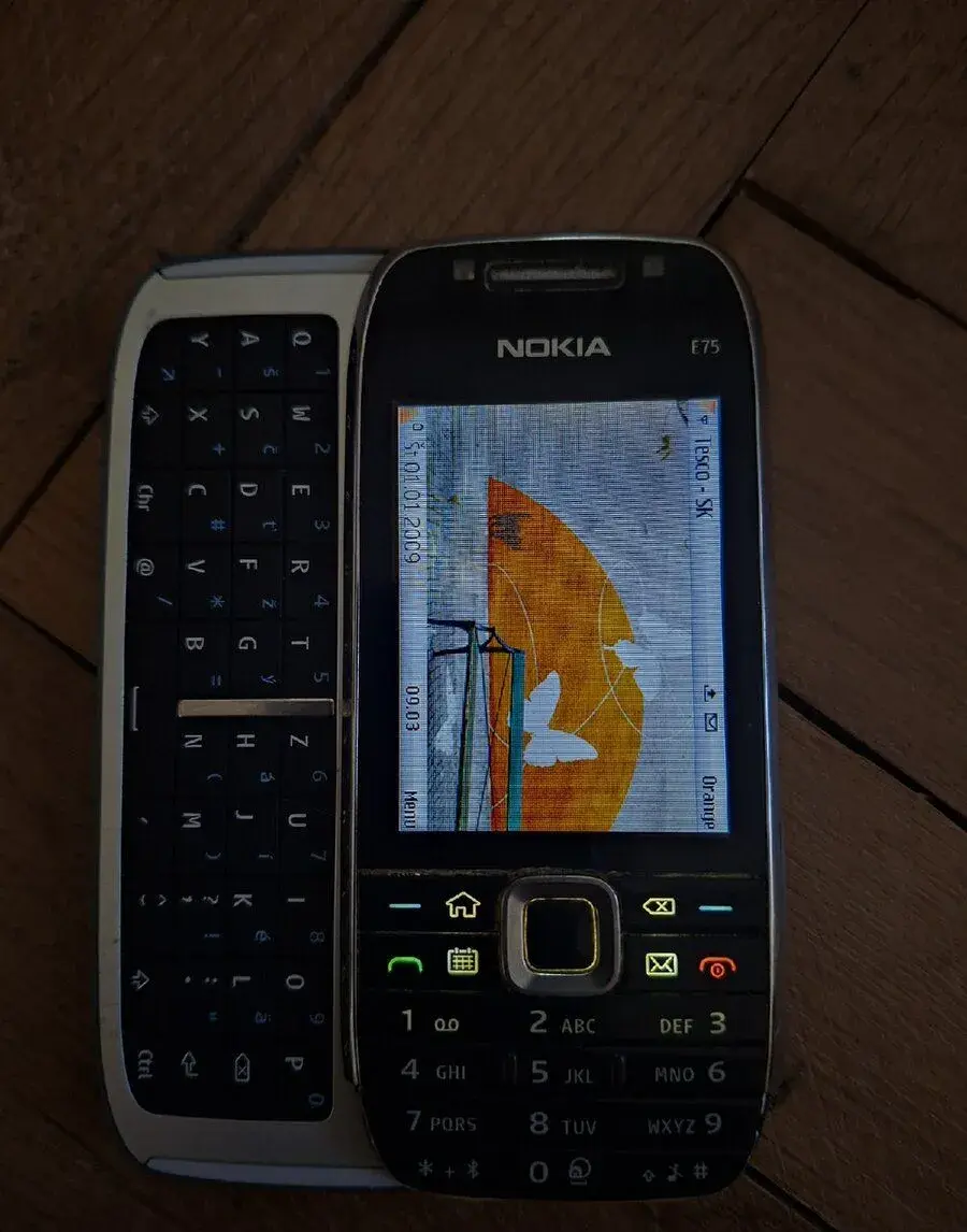 NOKIA E75