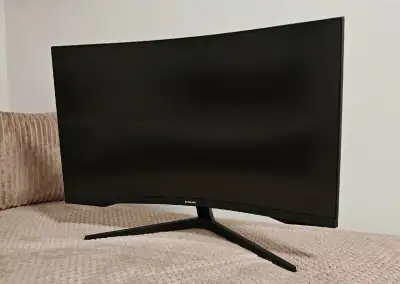 Herný monitor Samsung Odyssey G5 (32")