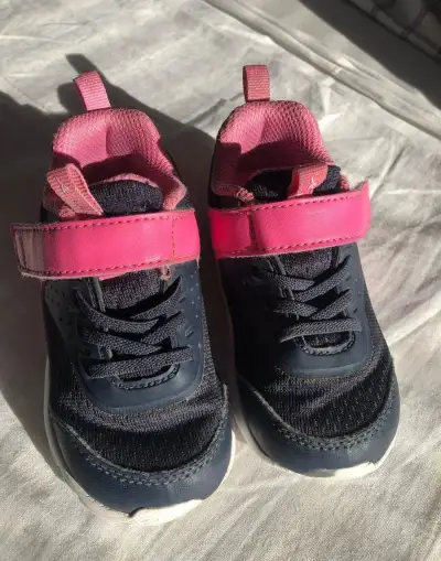 Tenisky Reebok 22,5