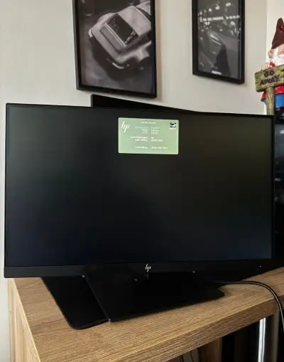 Monitor HP Z22n + Dell combo (Klávesnica + Myš)