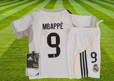 dres Mbappe Real Madrid 115-125