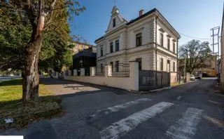 Kancelárske a obchodné priestory na prenájom 27,63 m2, Južná