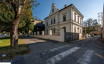 Kancelárske a obchodné priestory na prenájom 27,63 m2, Južná