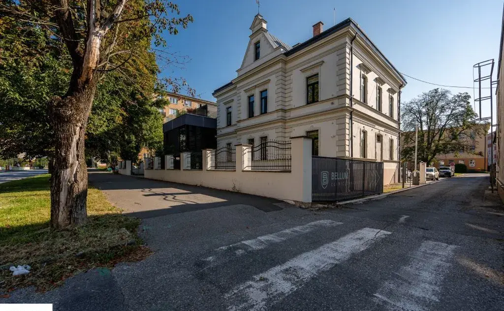 Kancelárske a obchodné priestory na prenájom 27,63 m2, Južná
