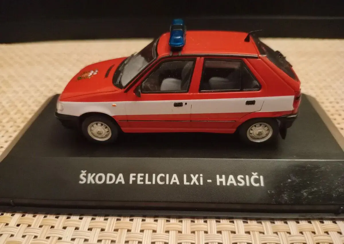 Skoda felicia-hasiči 1/43