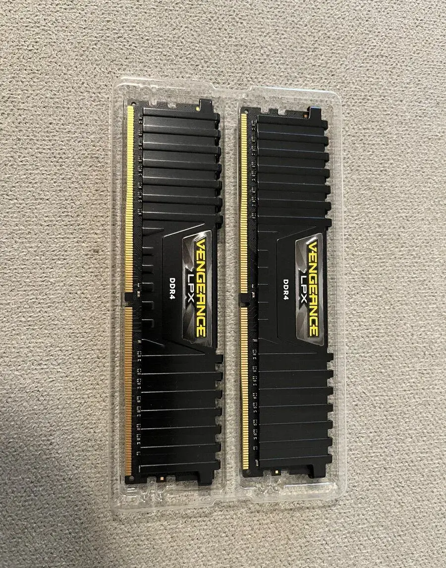 Corsair Vengeance LPX 16 GB (2×8 GB) DDR4 3600 MHz