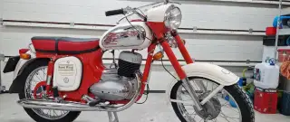 Jawa 250 šport Road King