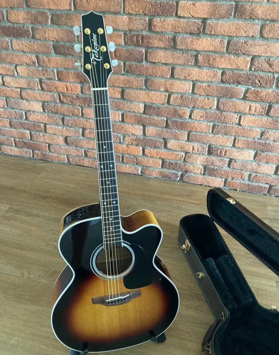 TAKAMINE P6 JC – najvyššia rada od Takamine Predná doska je