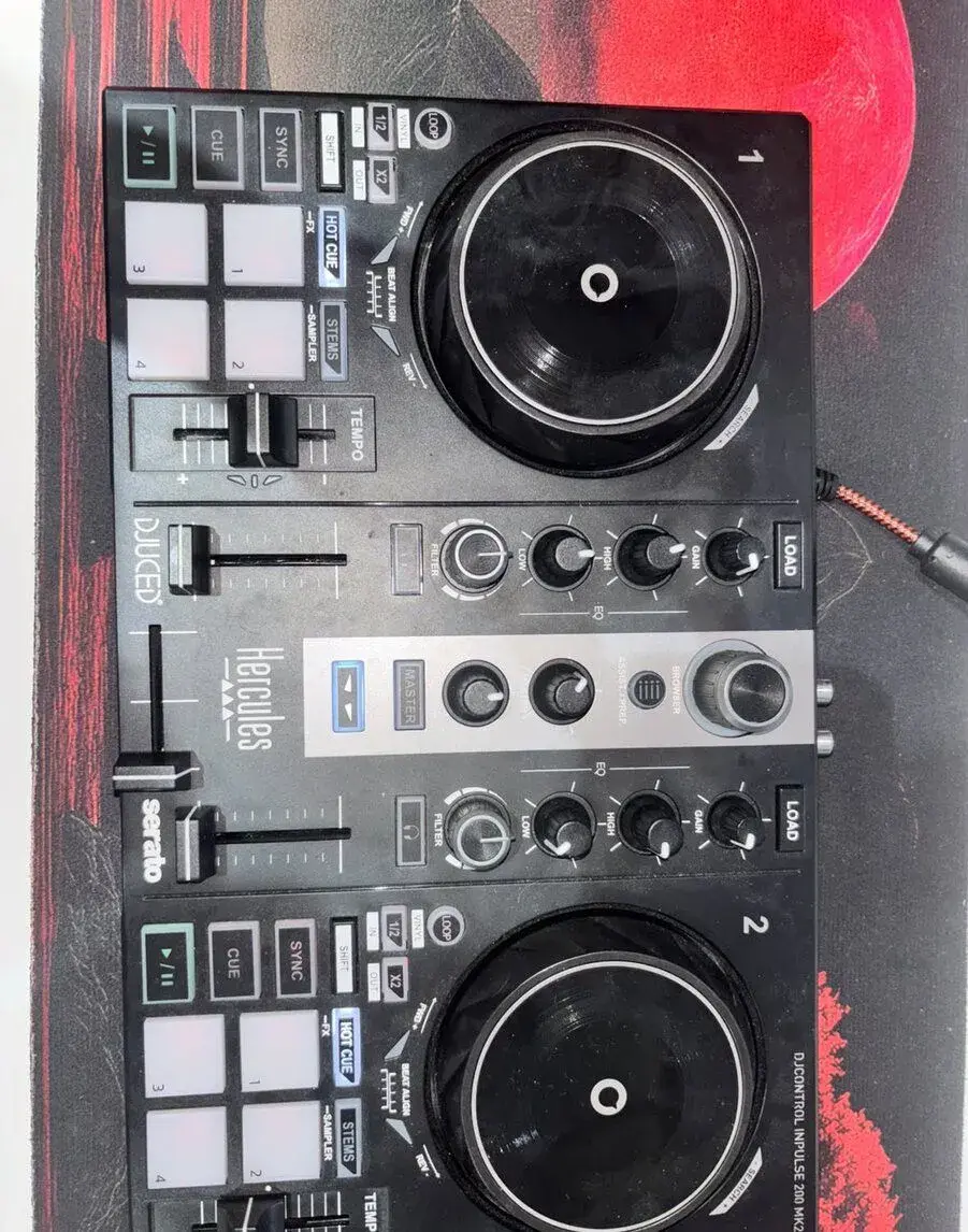 DJ kontrolér Hercules DJControl Inpulse 200 MK2