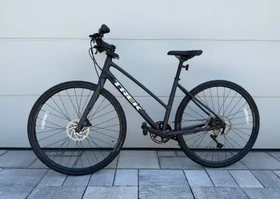 damsky fitness cross bicykel TREK FX 3 Disc Stagger Gen 3