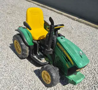 Elektrický traktor s vlečkou Peg Perego