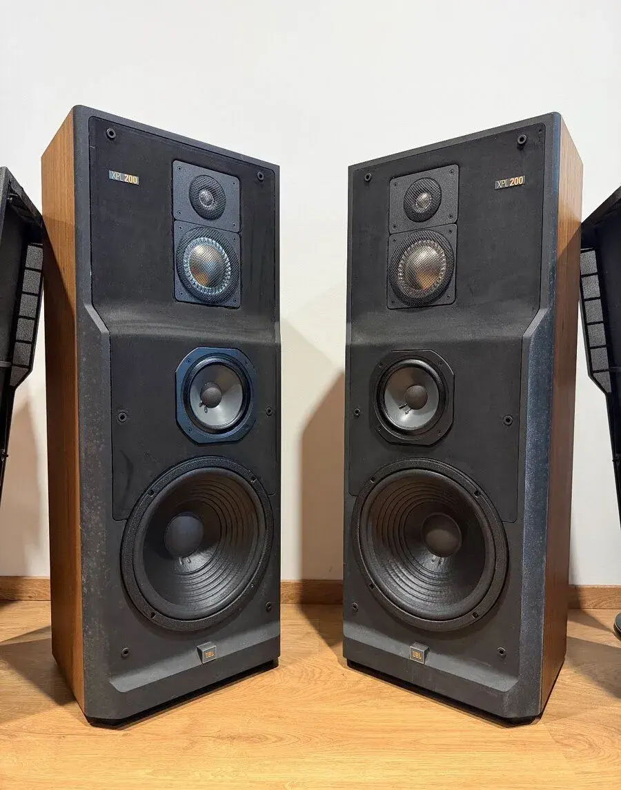 JBL XPL200