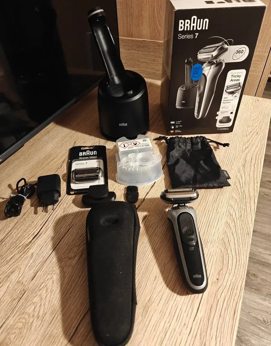 Braun Series 7 holiaci strojček