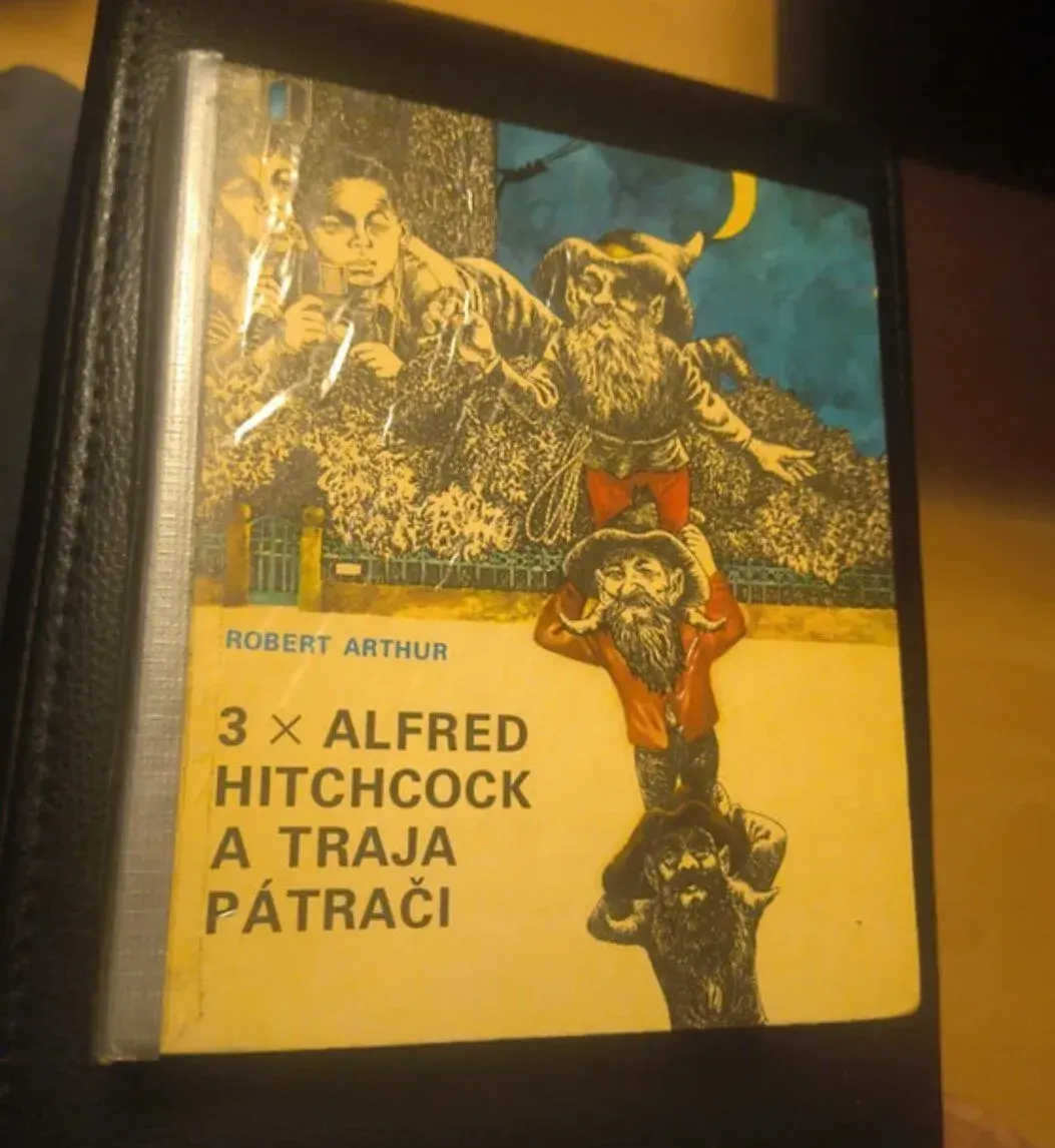 Traja Pátrači 3x