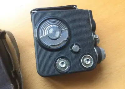 Zberateľská filmová kamera EUMIG C3 8mm
