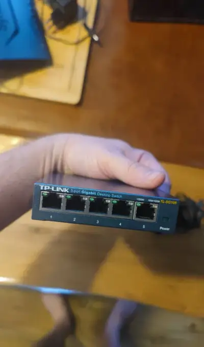 Switch TP-Link TL-SG105