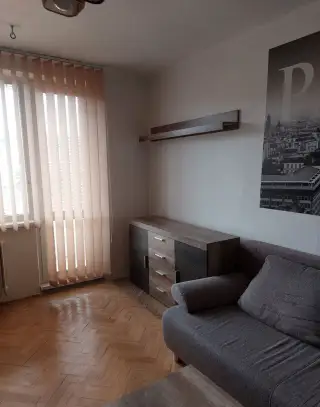 2 nepriechodné, izby / 2 izb .byt po rekonštr., loggia, Síd.