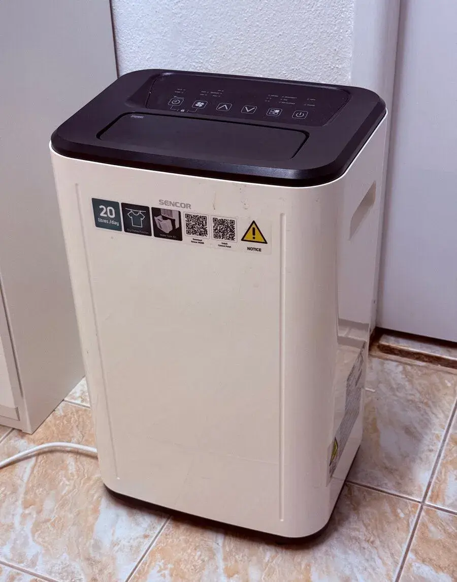 Odvlhčovač SENCOR SDH 2028WH