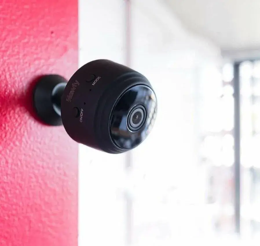 Nová bezdrôtová mIni wifi kamera s online záznamom videa