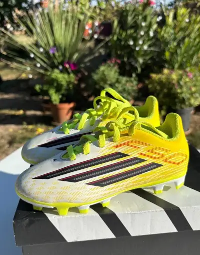NOVÉ Detské kopačky - Adidas F50 Club FG/MG J, veľkosť 29